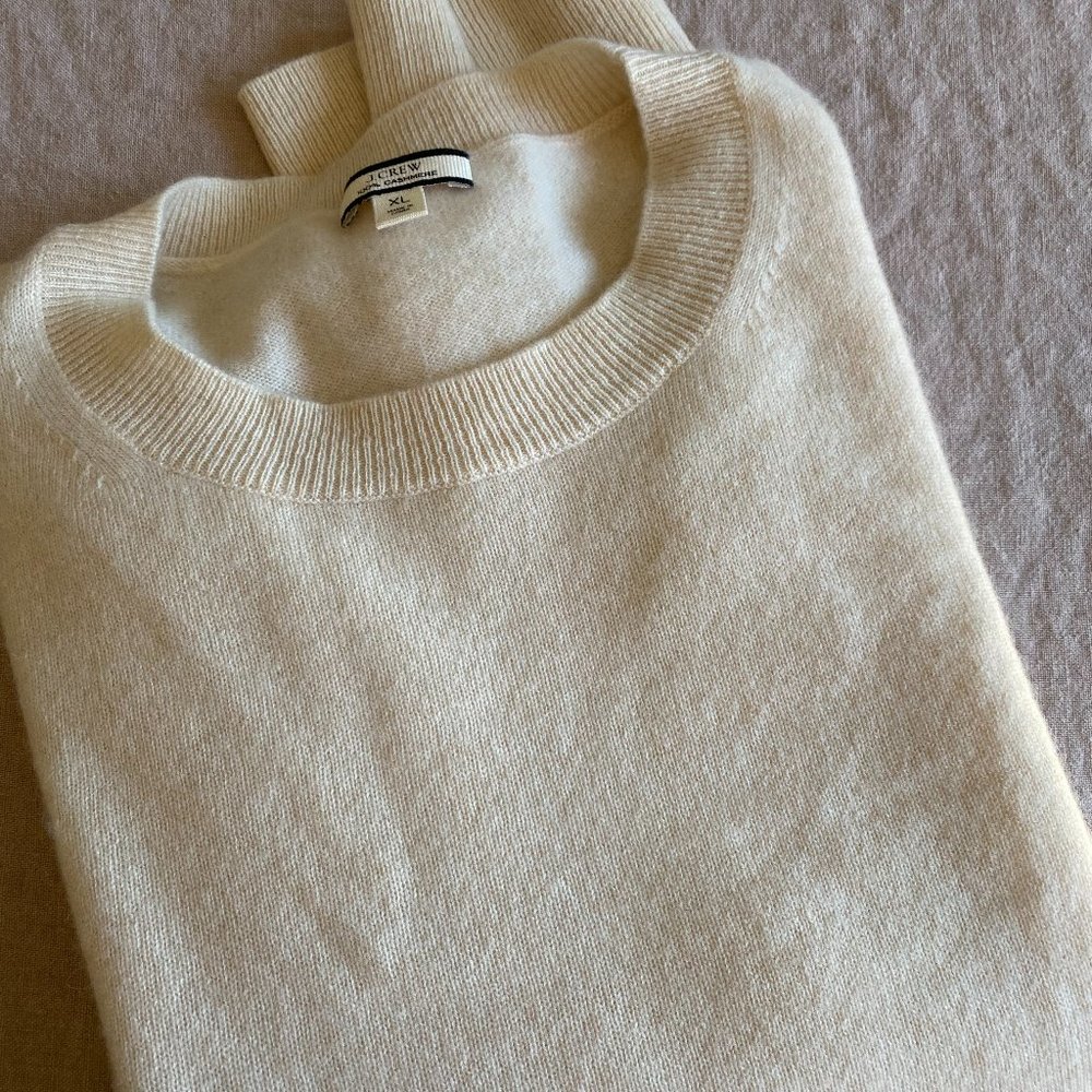 J. Crew Cashmere Crewneck Sweater in Heather Natural - Size XL